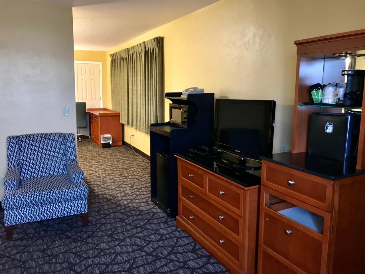 Super 8 By Wyndham Union Gap Yakima Area Hotel Buitenkant foto